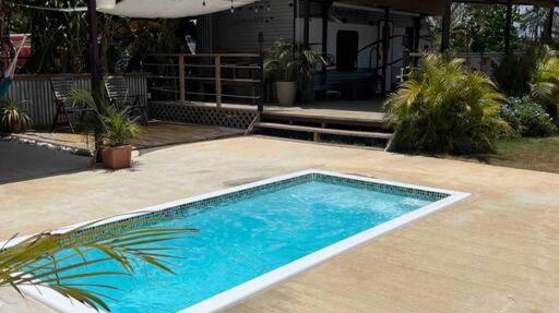 El Camper RV with pool.