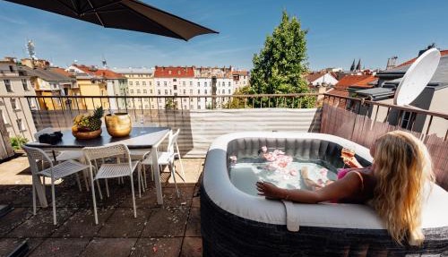 Elephant Signature Penthouse