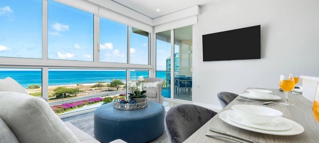 Enjoy peace of mind at Mi casa Su casa - Ocean view Condo