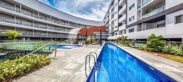 Entire apartment with lake view