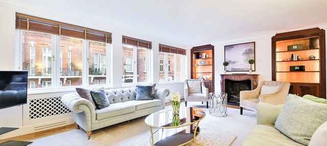 Exclusive Townhouse next to Harrods.