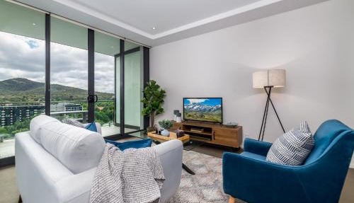 Executive Balcony Apartment in Central Canberra