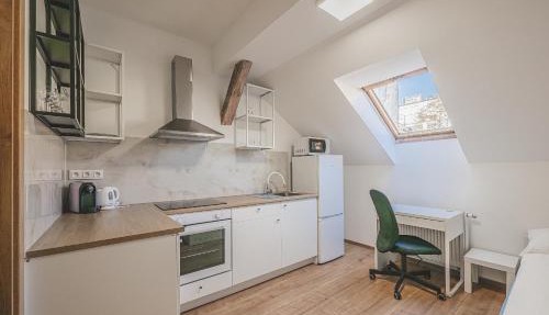 Flat Near Prague Castle Stylish & Prime Location 6