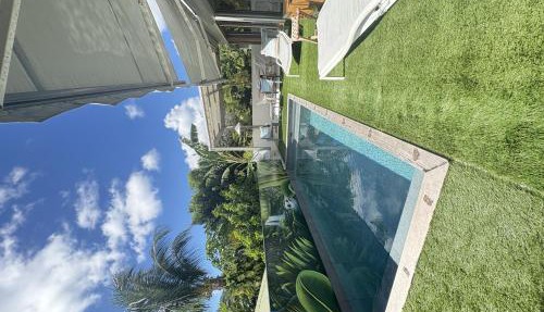 Fully-equipped house with pool