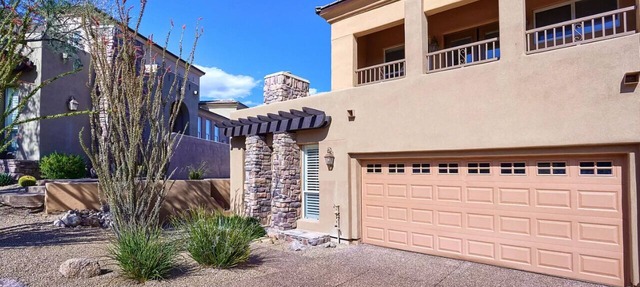 Gorgeous home located in Troon North on the golf course, Pet-Friendly!