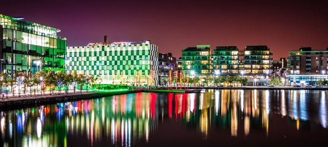 “ GRAND CANAL DOCK LUXURY “ SPECIAL OFFER'