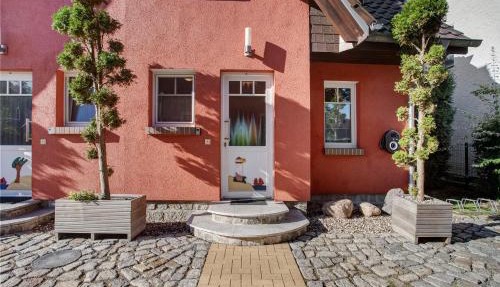 Haus Segelboot Hirtenweg 3c