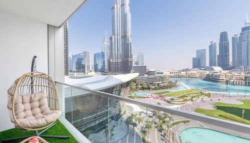 Hermes-Style 2BR, Full Burj Khalifa View - Infinity Pool - Full Fountain View