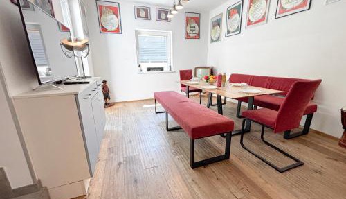 Hideout Villas, 3 Bedrooms, free parking, garden area, terrace