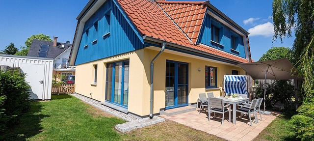 Holiday Home 'Seemannsgarn' with Garden, Shared Sauna & Wi-Fi