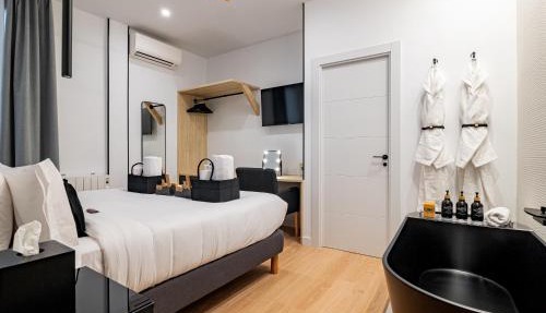 HONEY APARTMENT IN THE CENTER OF MADRID