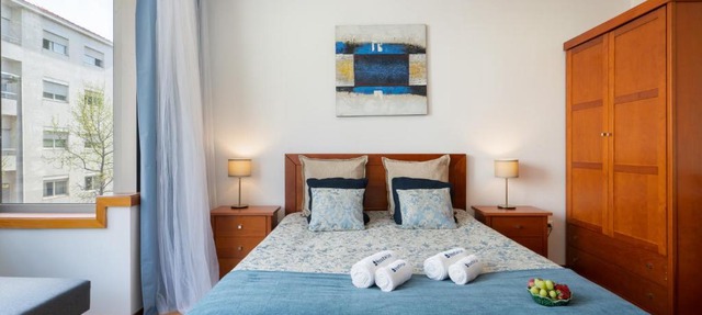 Host Wise - Bright Quiet Flats - Prime Location