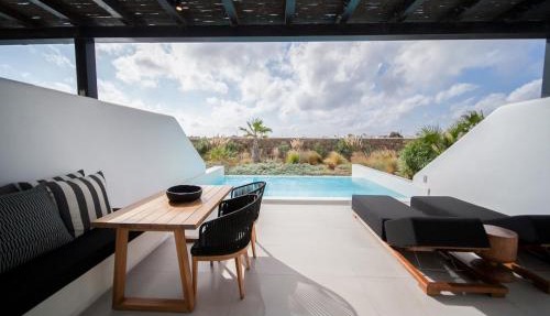 Hotiday Suites Mykonos