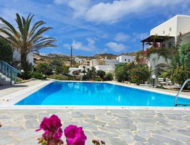 ILIOS COZY POOLHOUSE MYKONOS