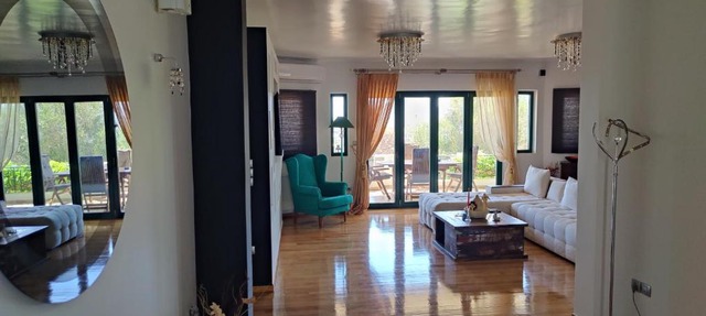 John's modern apartments artemida