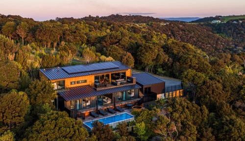Kaitiaki Lodge - Private pool & Spa