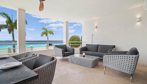 Kas Bista Laman - Oceanfront Seaside Suites