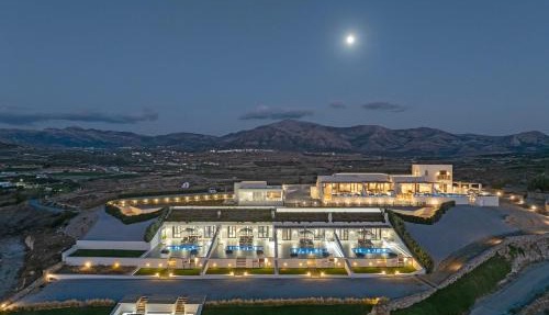 La Grande Vue-Private hilltop villas with private pools