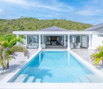 La Perla Bianca - 1 BR Beachfront Luxury Villa offering utmost privacy