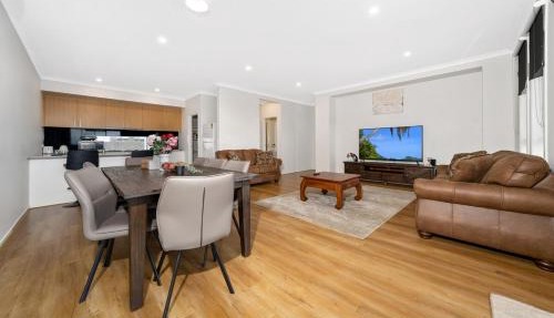 Lakeview Retreat Escape Relax Walk Rejuvenate