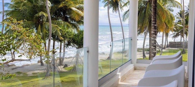 Las Canas Beach Retreat