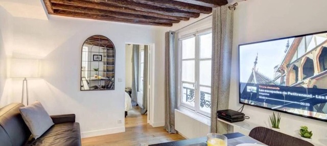 Le Marais Gem