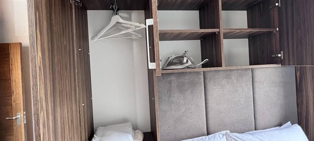 London Studio Retreat - Colney Hatch Lane