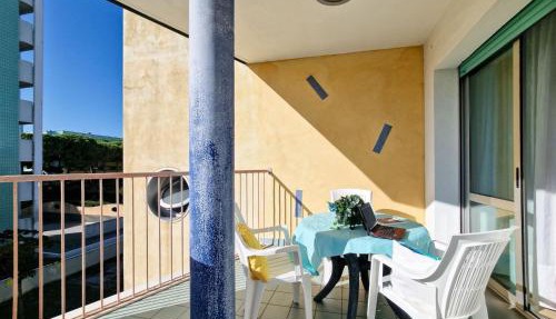 Lovely and cozy beachside flat-Beahost