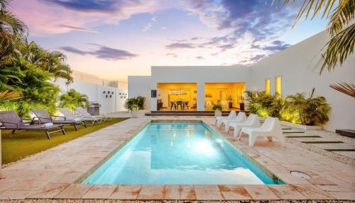 LUX 3BR with Pool Near Beach Villa Serenity By Bocobay