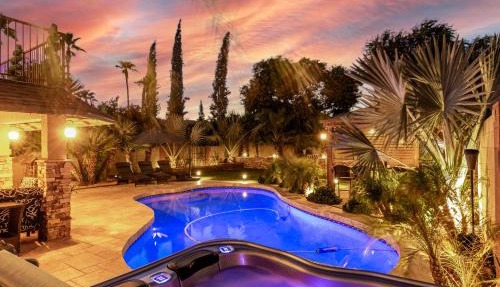 Lux 4BR Scottsdale house with pool and spa
