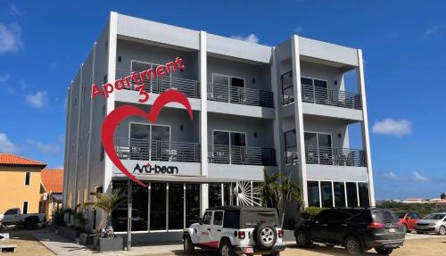 Luxury 2-BR Apartment nr 3