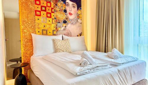 Luxury Apartment with Balcony LEGRAND