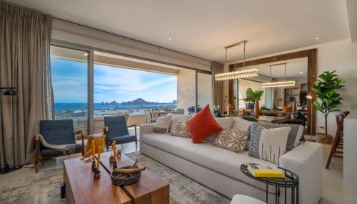 Luxury Condo with Ocean View, Balcony, and Pool