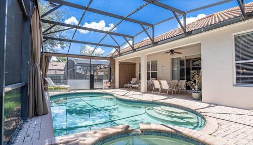 Luxury Disney Villa 5BR With Private Pool and Spa (4 Miles from Disney)