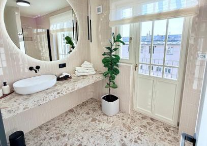 Luxury New Apartment with Balcony Steps from Wenceslas Square