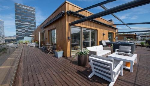 Luxury penthouse in Oslo, fjord view, jacuzzi and huge terrasse