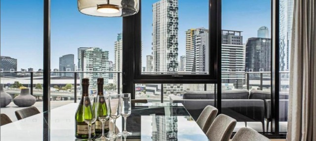 Luxury Penthouse with Astonishing Bay and City Views