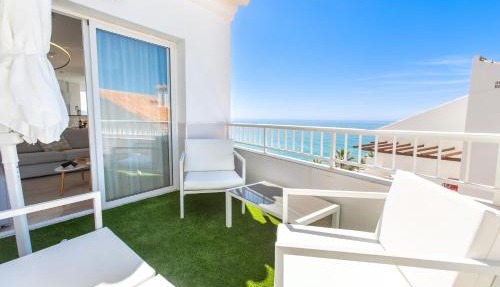 Luxury Sea view Apartment