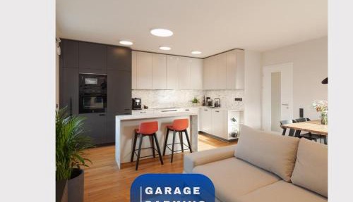 Luxury Sunny Home - AC, Free Garage, Metro, Balcony, PS5, 2nd parking on request