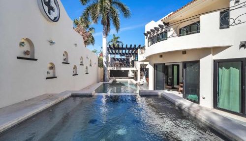 Marbella Lane Premium Ocean View Villa & Pool