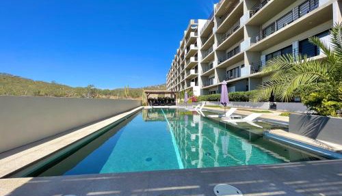 Marea Sabina Luxury Ocean View & Amenities