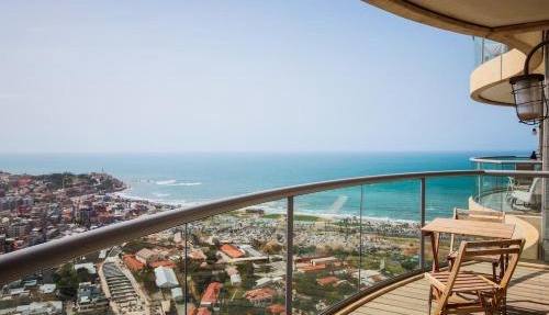 Miklat Luxury Condo & Spectacular View By Feelhome