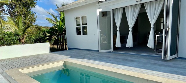Modern 3bed House in the Heart of Swetes Village