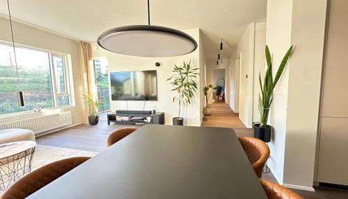 Modern and Cozy apartment in the city next to Heiðmörk, nature reserve - Birta Rentals