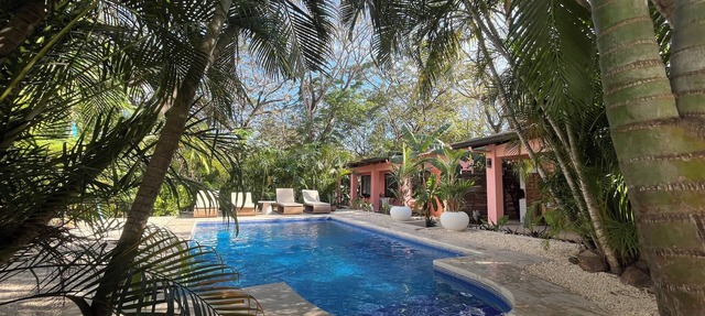 Modern Boho Casita w/pool, 10 min walk to beach