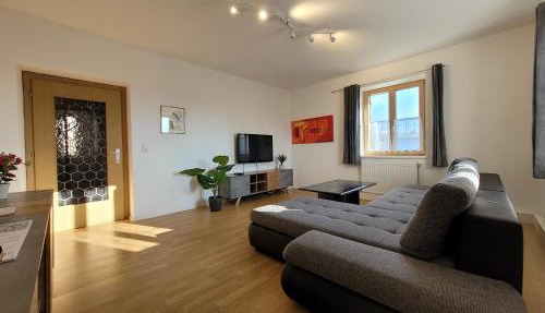 Moderne Ferienwohnung nahe Innsbruck mit Bergblick
