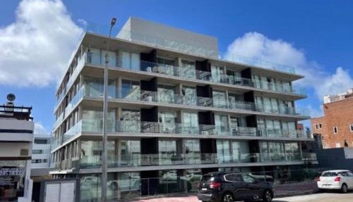 Moderno apartamento en península