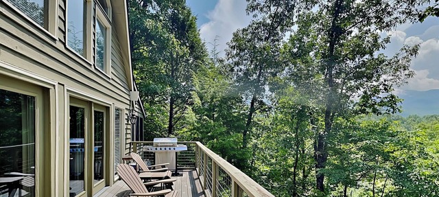 Mountain Charm by Jackson Mountain Rentals