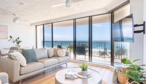 New! Beachfront Bliss 2 bed 2 bath Stunning Ocean views