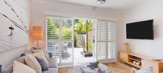 Noosa Parade Townhouse w Terrace